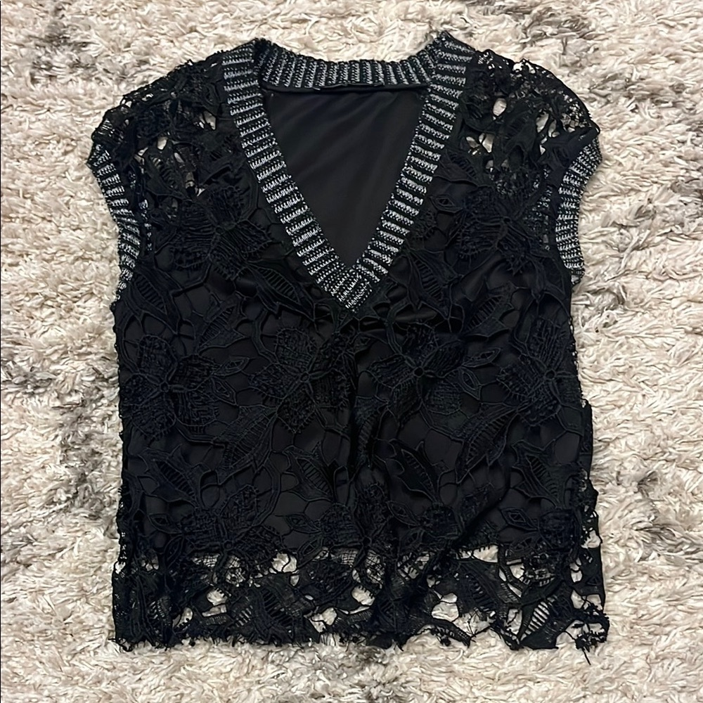 Zara crochet lace top. Black. Size xs. Pre-owned.